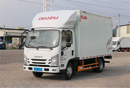 ISUZU Yifang EC5 Light Truck  Equipped with ISUZU 493 Power!