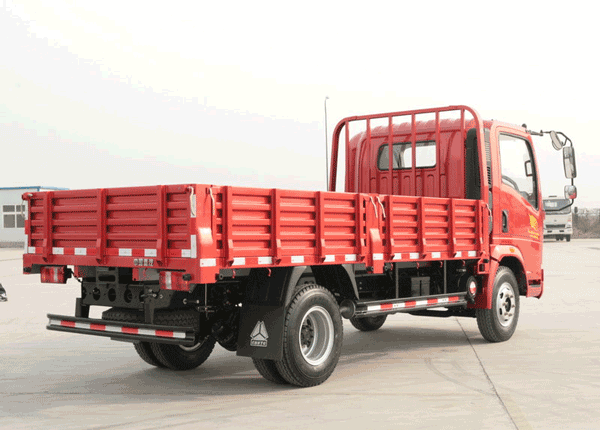 HOWO 3-5T Light cargo truck